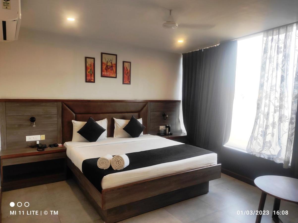 Hotel K79 Jamshedpur Bagian luar foto